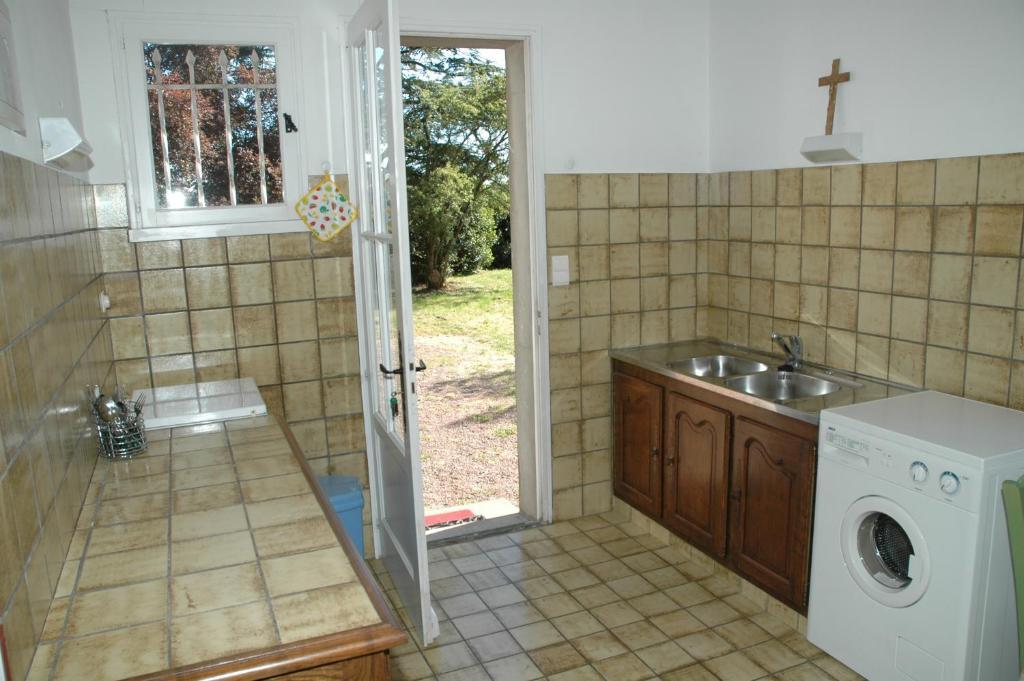 Chateau De Belle-Vue Bed & Breakfast Sainte-Cecile  Bilik gambar